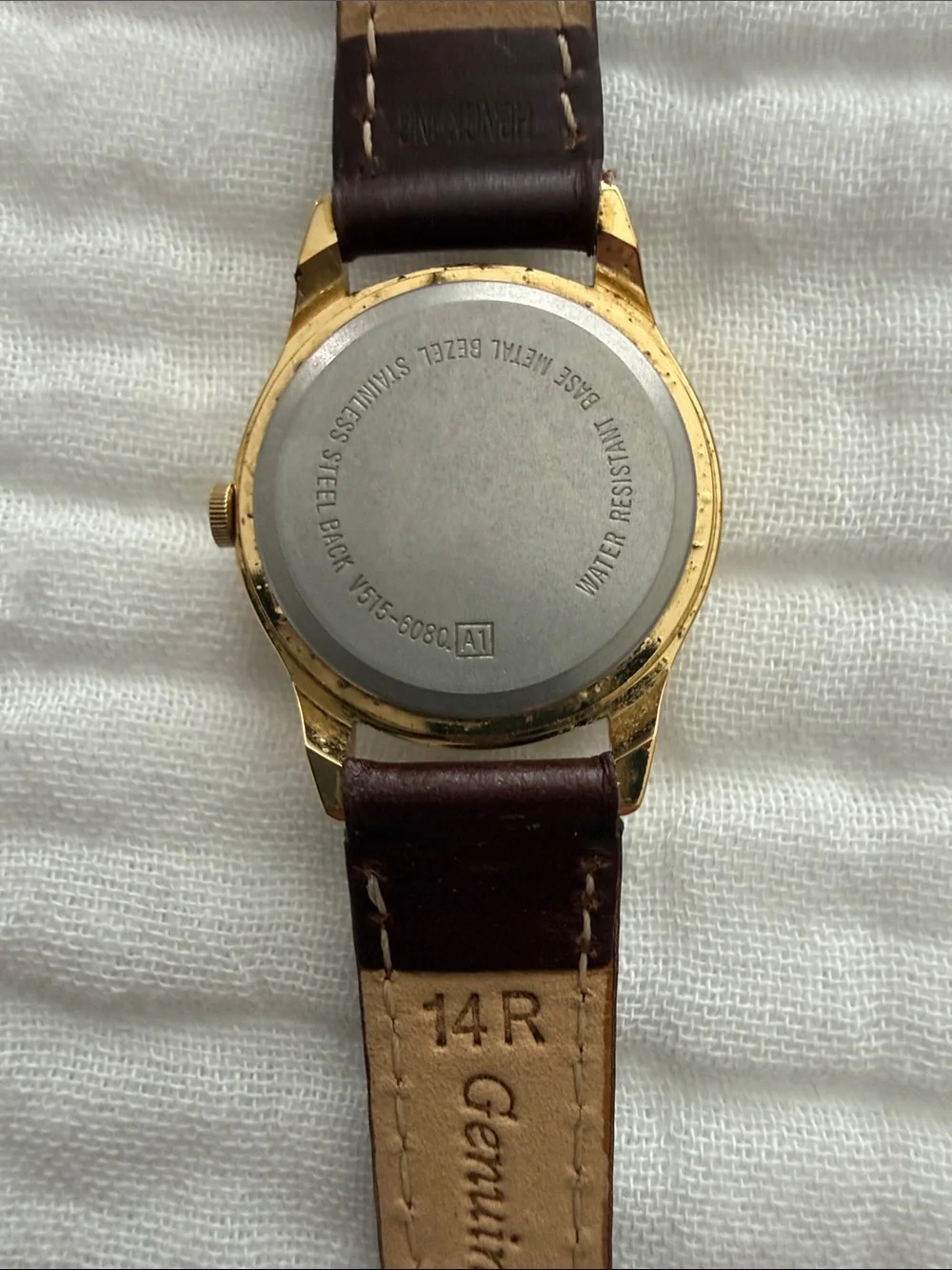 Classic Brown Leather Strap Watch with Gold-Tone Case and Character Dial
